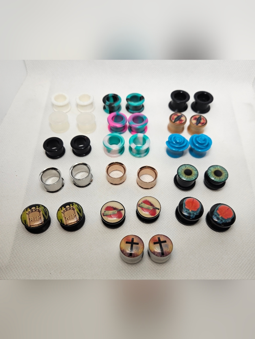 16 Pair of Ear Plugs Tunnels 9/16-14mm Ear Gauges Lot Body Jewelry